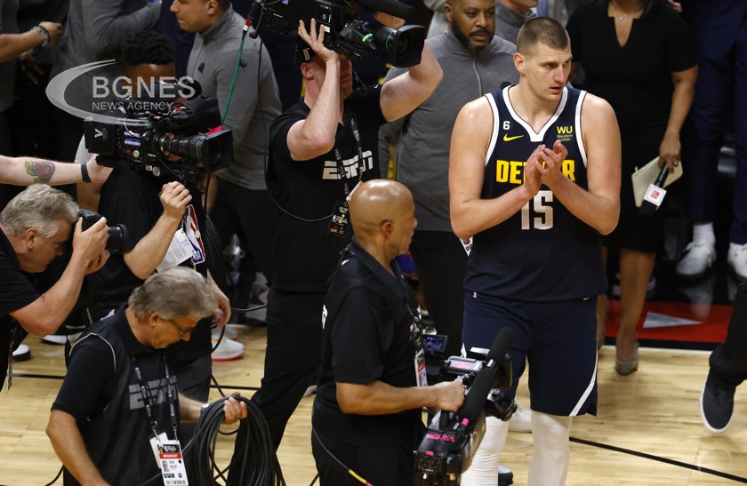 Denver beat LA Lakes in the NBA season opener