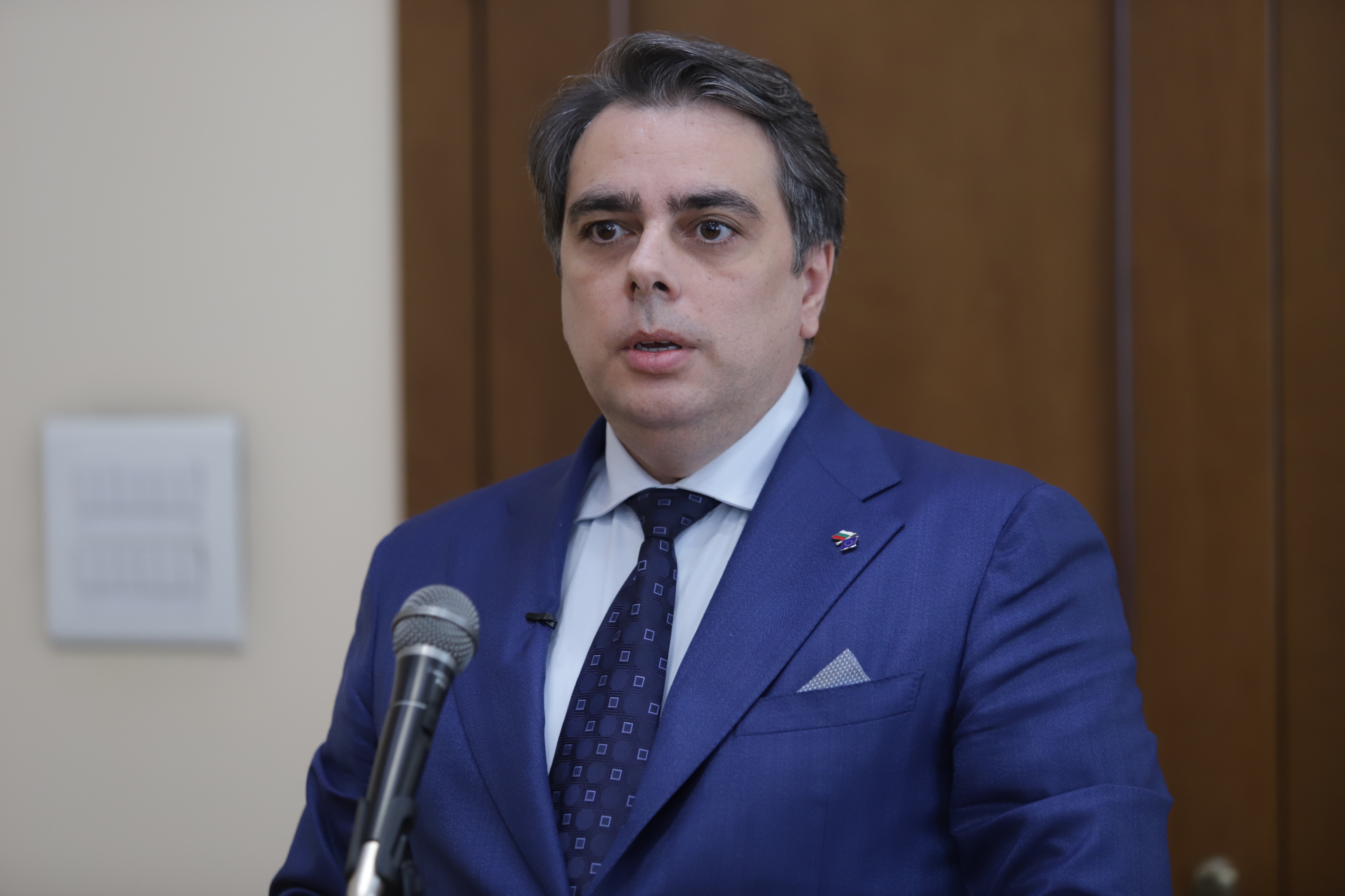 Bulgarian Finance Minister Asen Vasilev: Our entry into Schengen and the OECD is a priority for the government