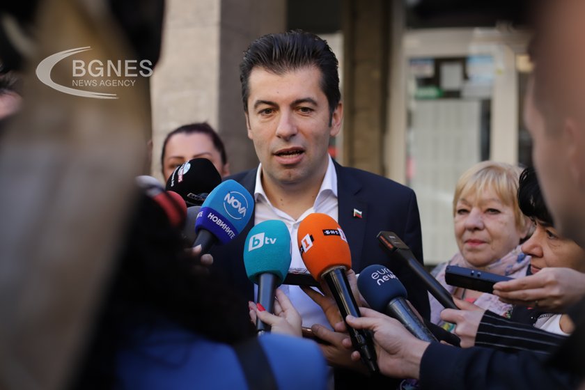 Kiril Petkov appealed for support to GERB, "Blue Sofia" and SDS