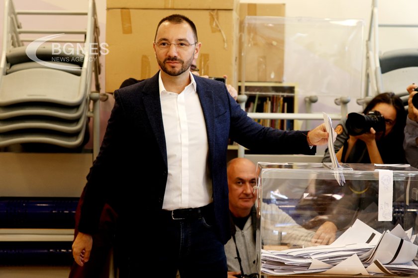 Anton Hekimyan: Sofia is not faced with any choice, I will vote with reason, not with emotion