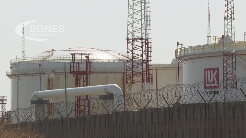 Bulgarian oil refinery "Lukoil": The company exports petroleum products within the established quotas and restrictions