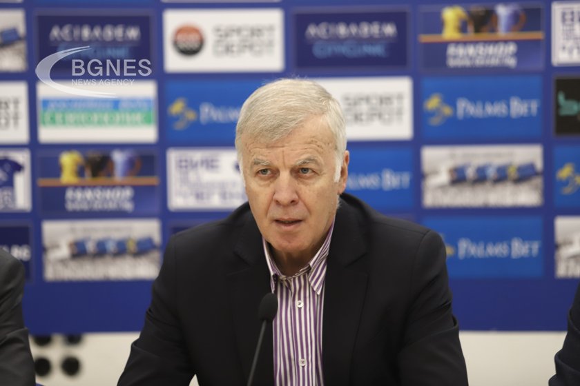 Bulgarian football club "Levski"'s majority shareholder Nasko Sirakov: 'There is no way they are pressuring me and extorting me for shares'