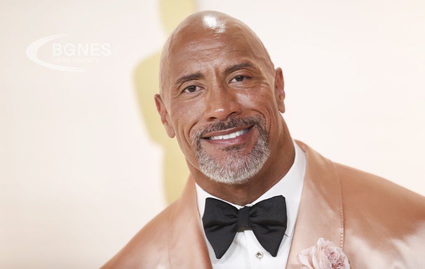 Dwayne Johnson to play MMA star Mark Kerr in 'The Smashing Machine'