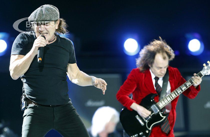 AC/DC mourn the death of their drummer Colin Burgess