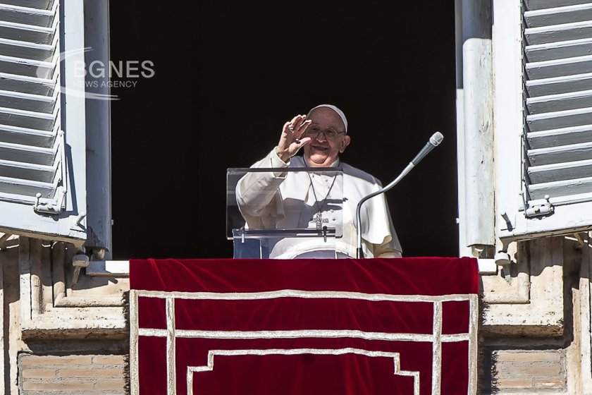Vatican allows blessings for same-sex couples
