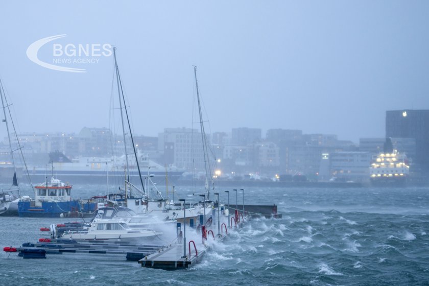 Norway hit by strongest storm in three decades