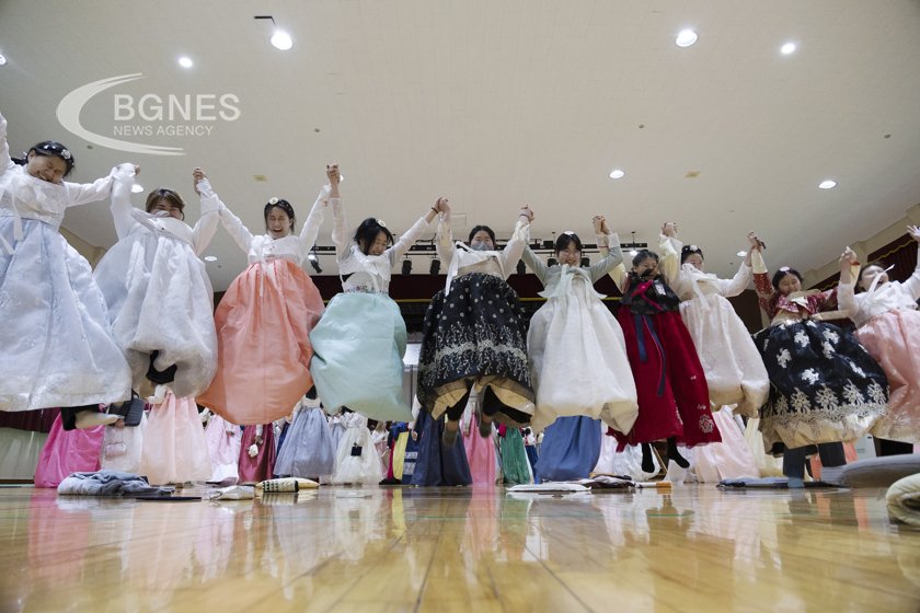 Seoul funds egg freezing to fight demographic crisis