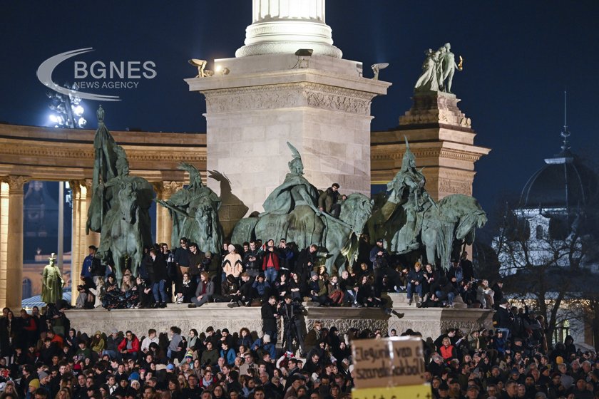 Mass protest in Hungary over child sexual abuse