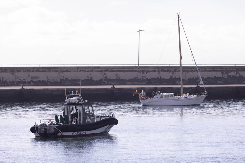 French navy seizes 10.7 tonnes of cocaine