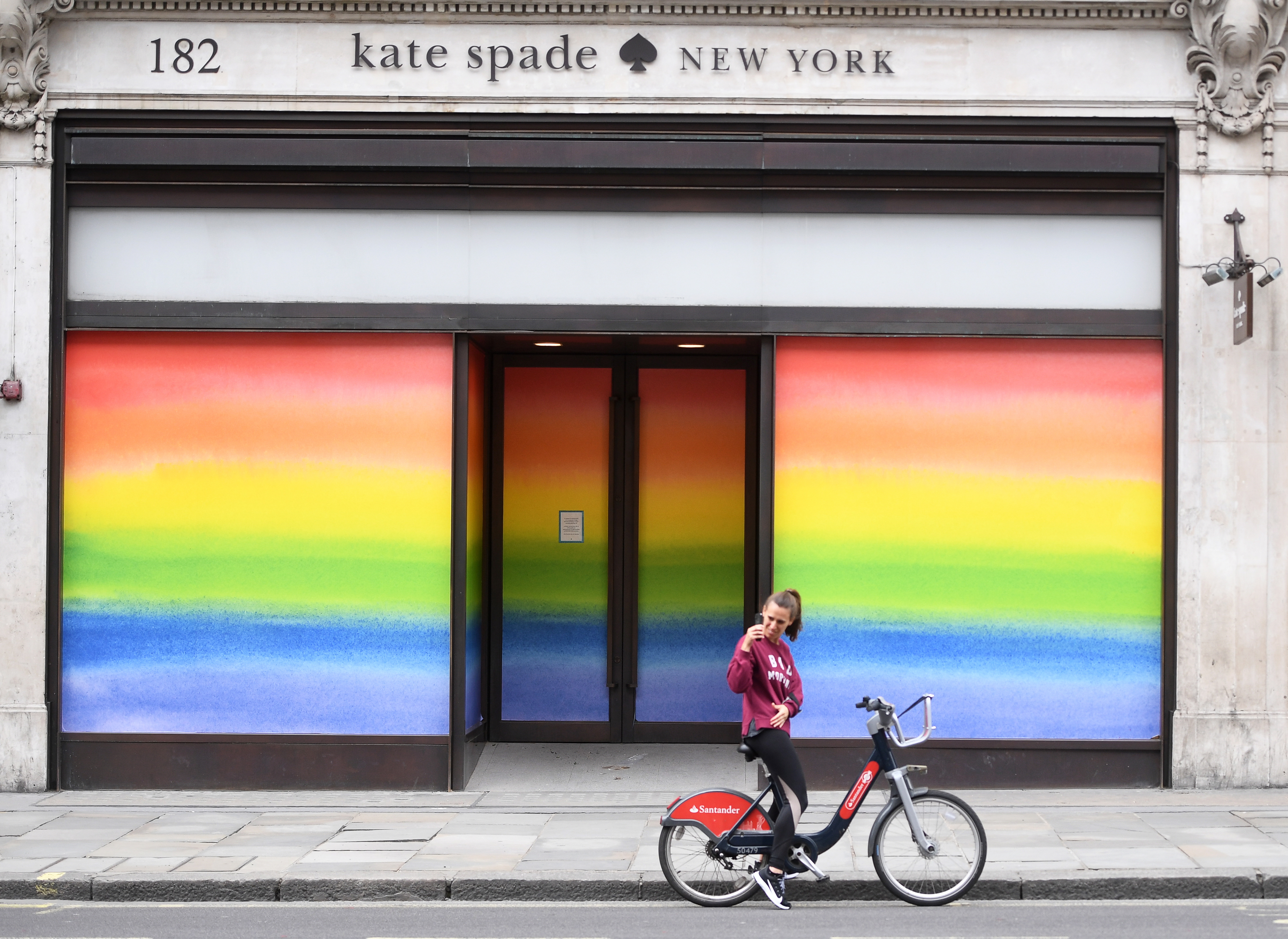 US Files Suit to Prevent $8.5B USD Tapestry and Capri Merger Due to Antitrust Issues