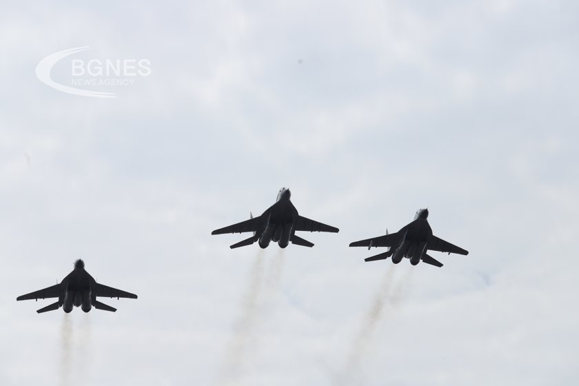 Bulgarian MPs hold extraordinary session over gambling and F-16 Block 70 jets