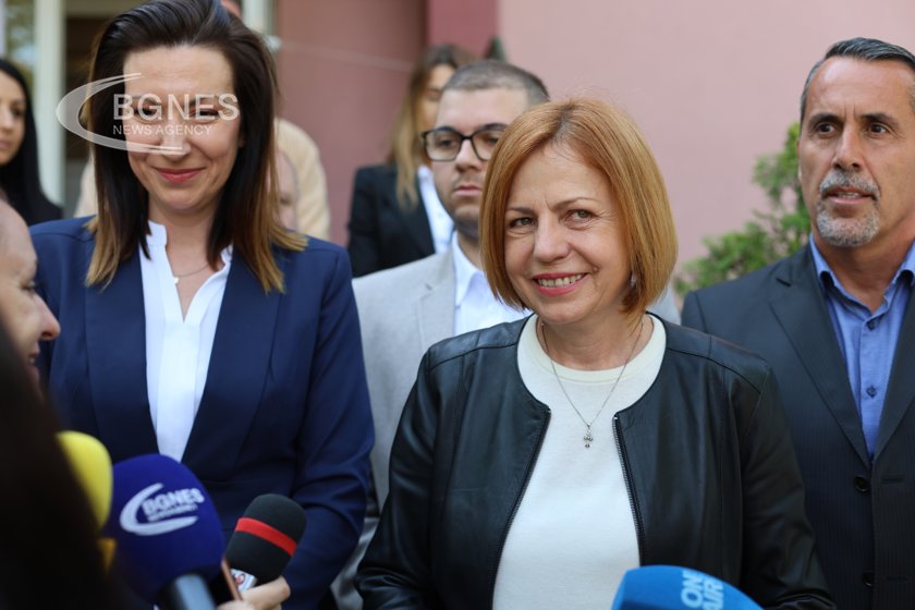 GERB registered the lists for 25th constituency in the Bulgarian capital, Borisov is the leader, Fandakova - second