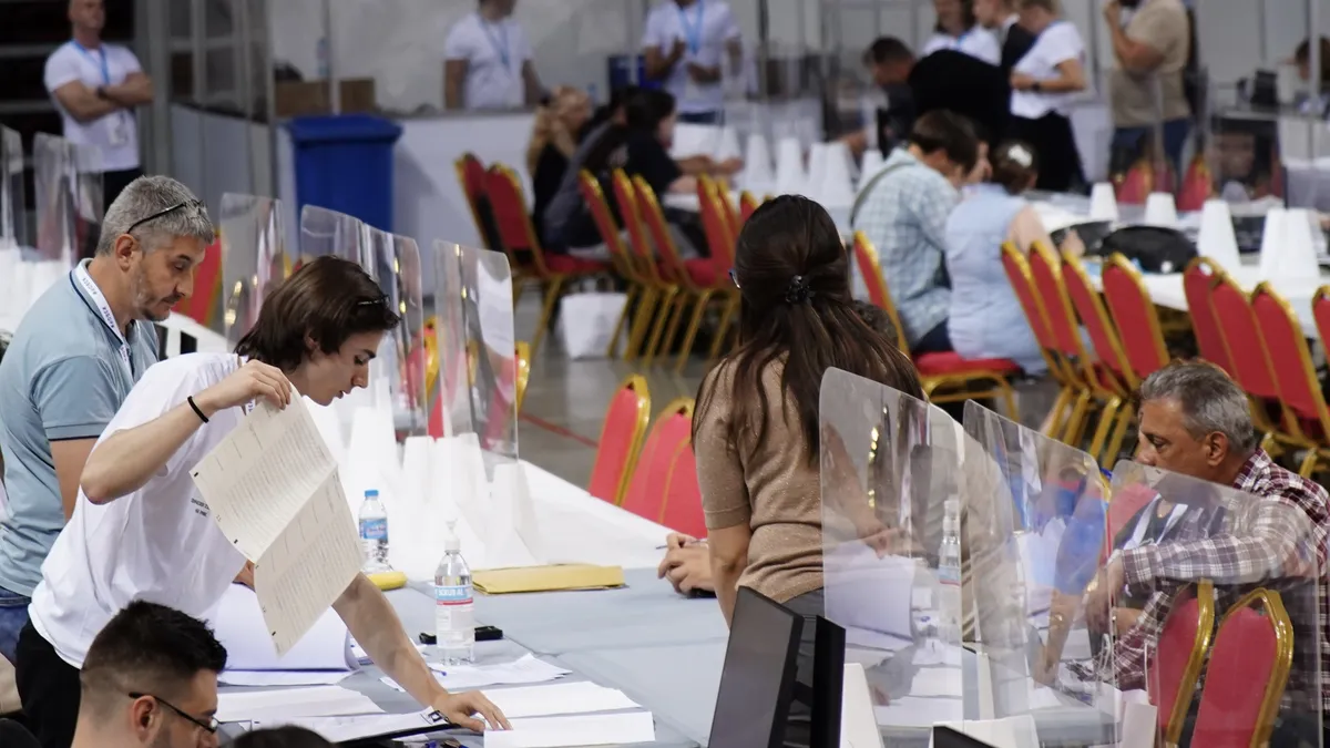 Post-election morning in Bulgaria: GERB-UDF widens the gap with WCC-DB
