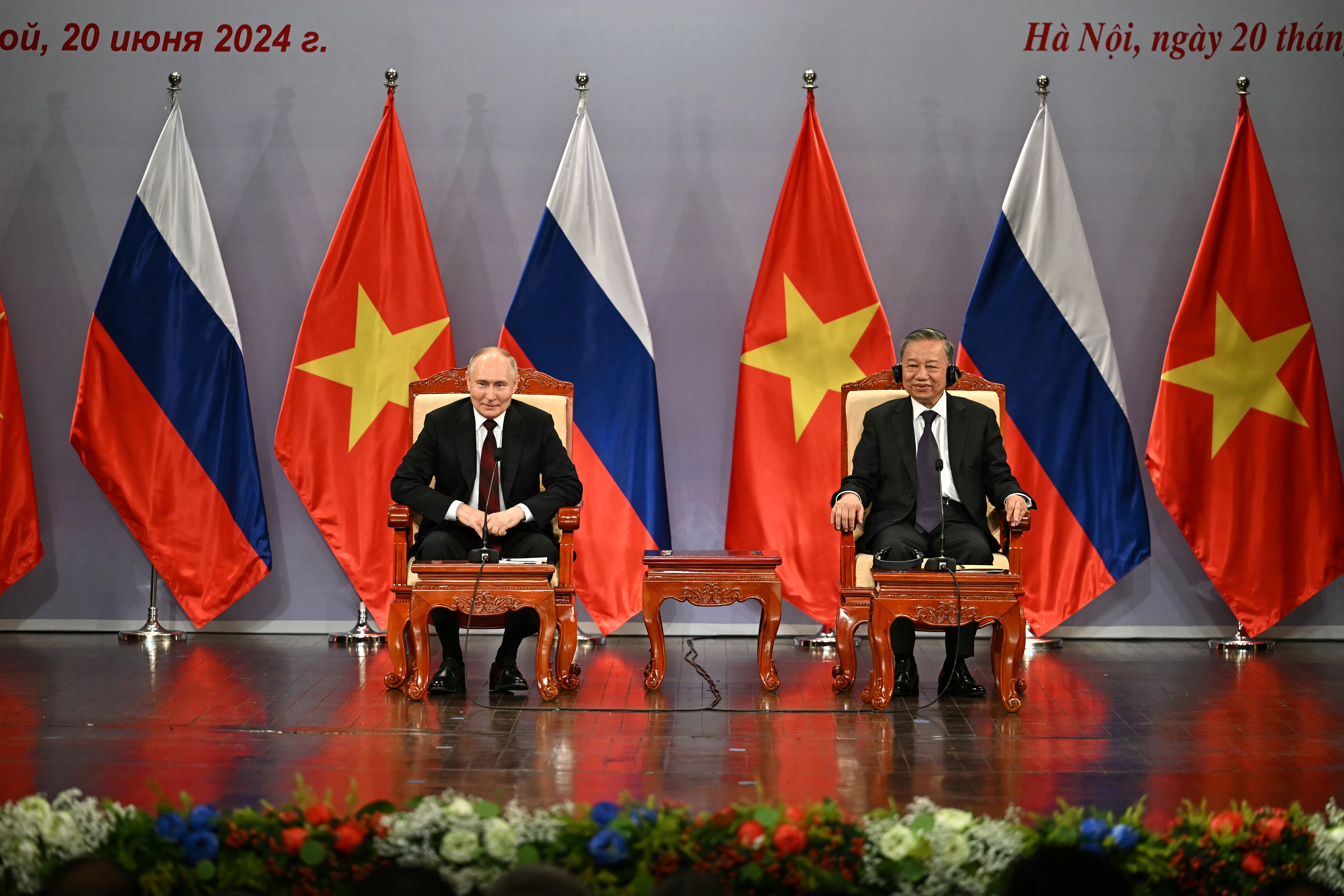 Russia and Vietnam agreed to deepen military cooperation