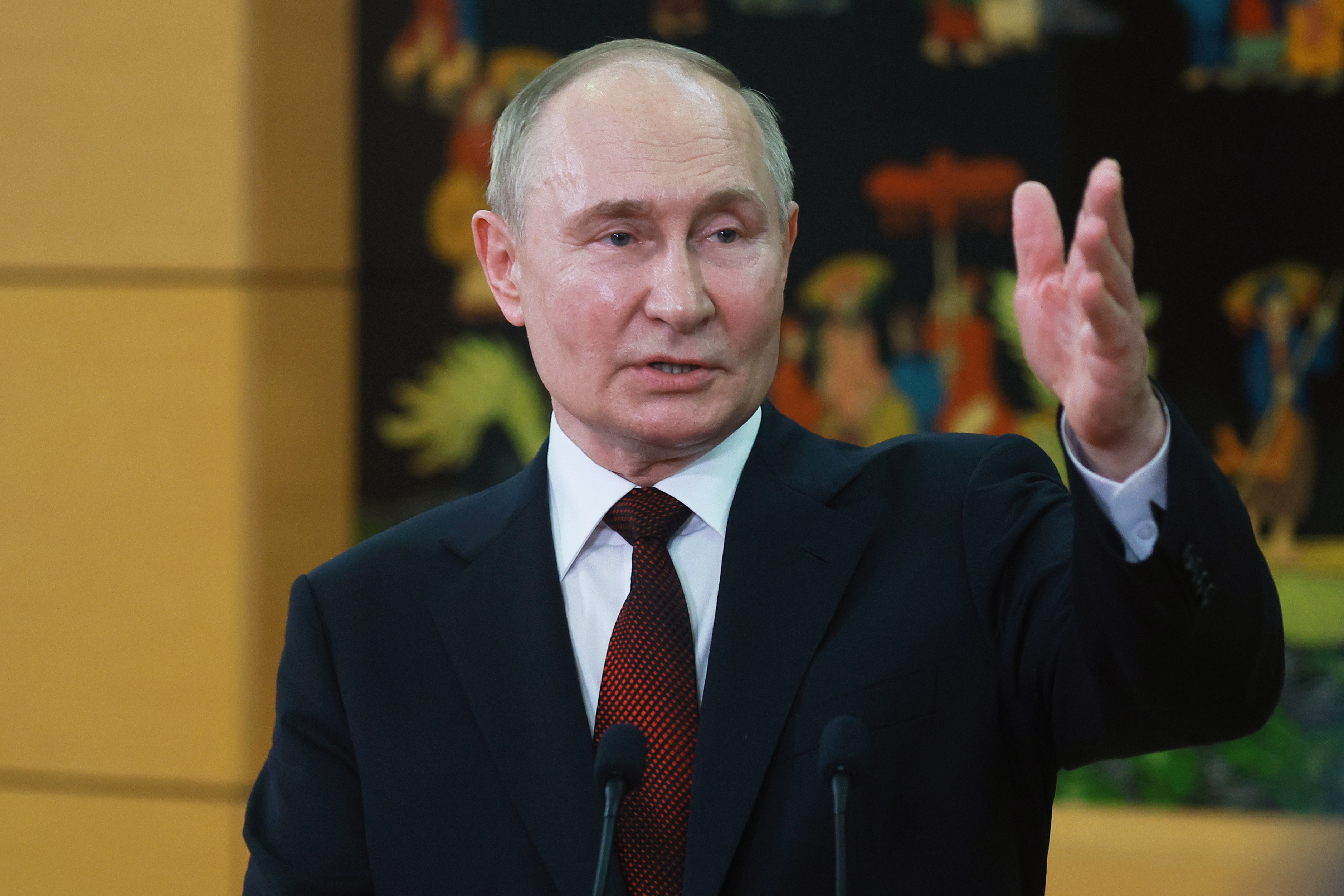 Putin: Sending weapons to Ukraine would be a big mistake for South Korea