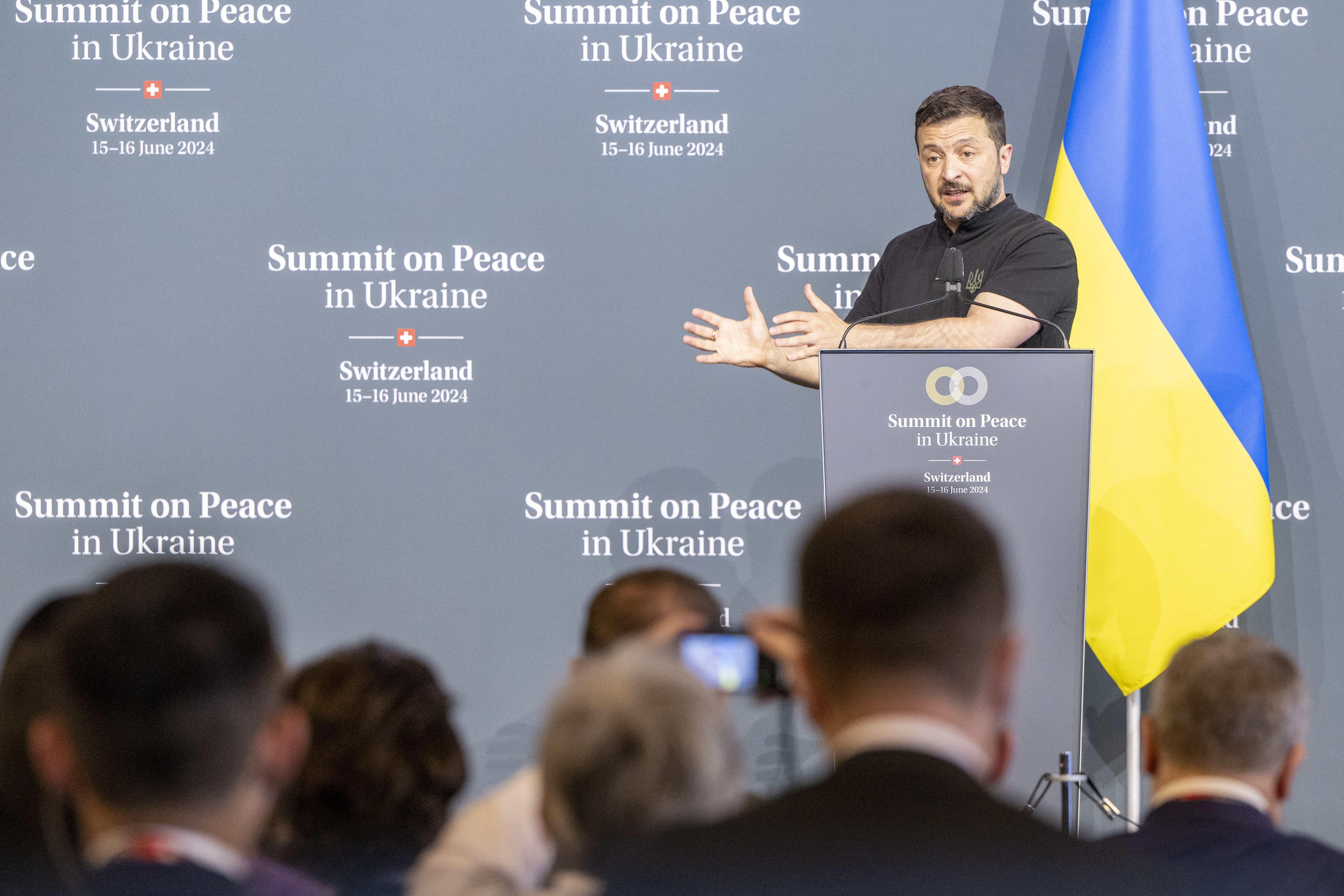 Zelensky: US doesn't see Ukraine in NATO in near future