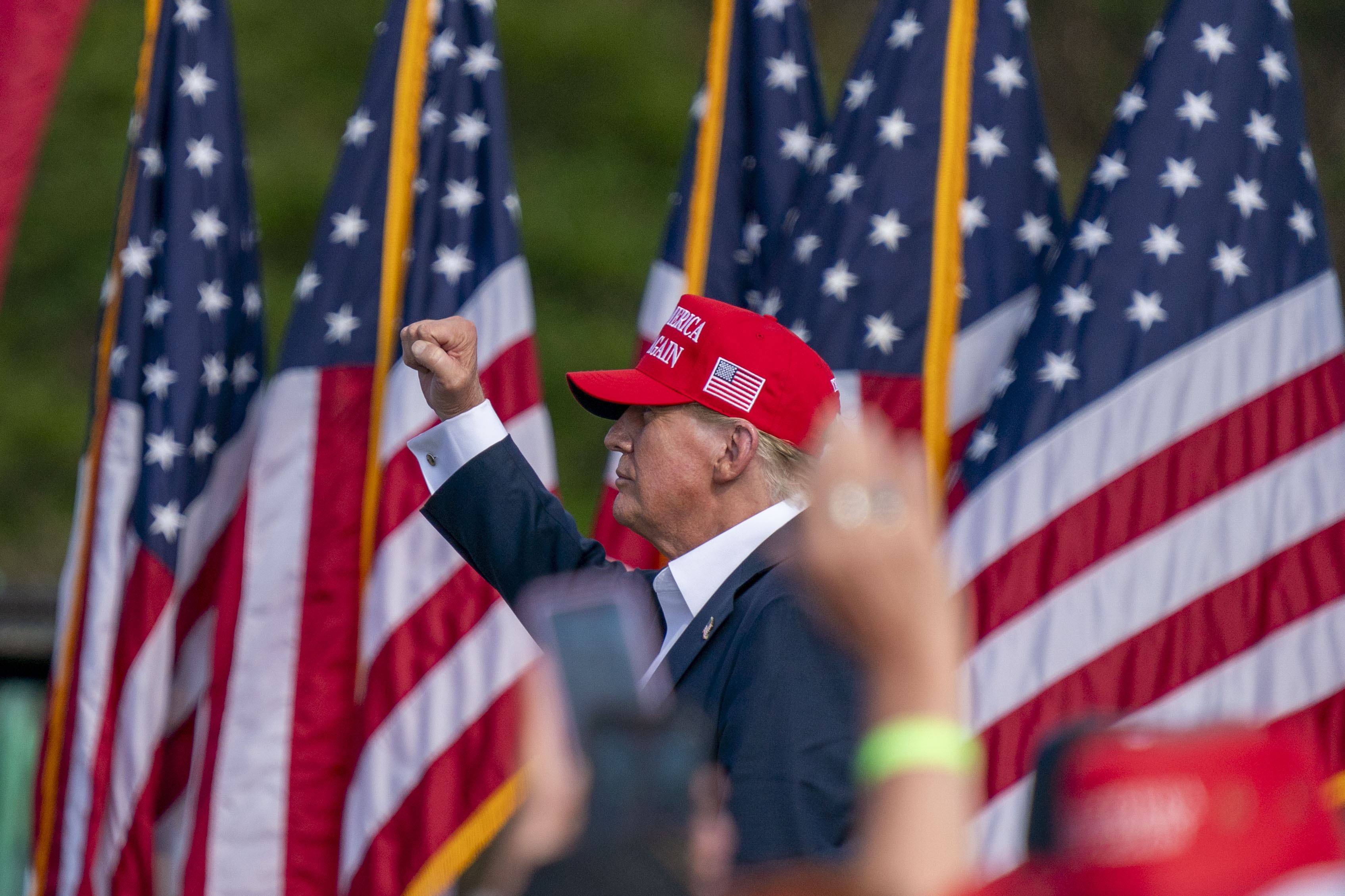 Supreme Court postpones Trump trial