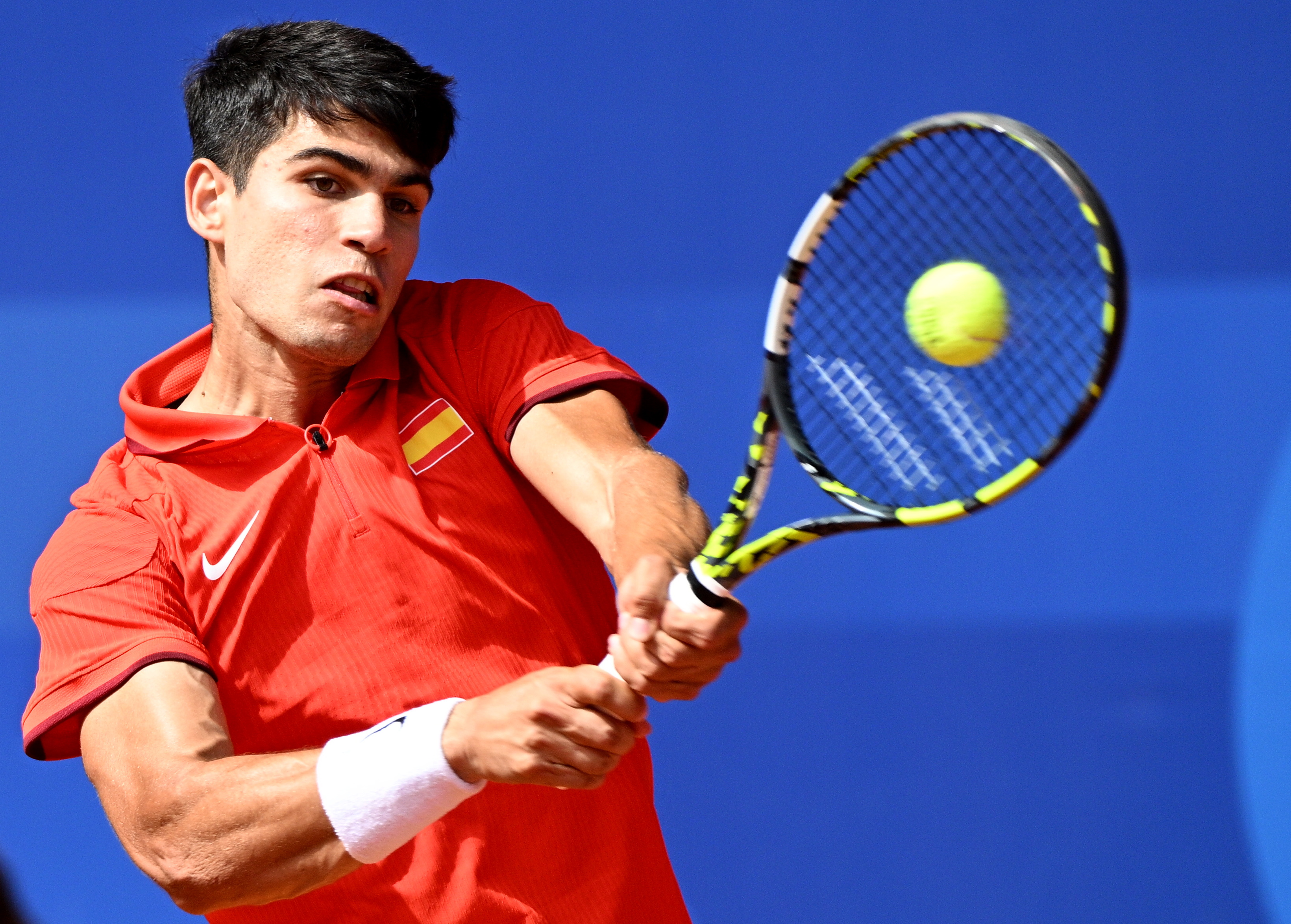 Carlos Alcaraz apologises for breaking racket after defeat to Gael Monfis