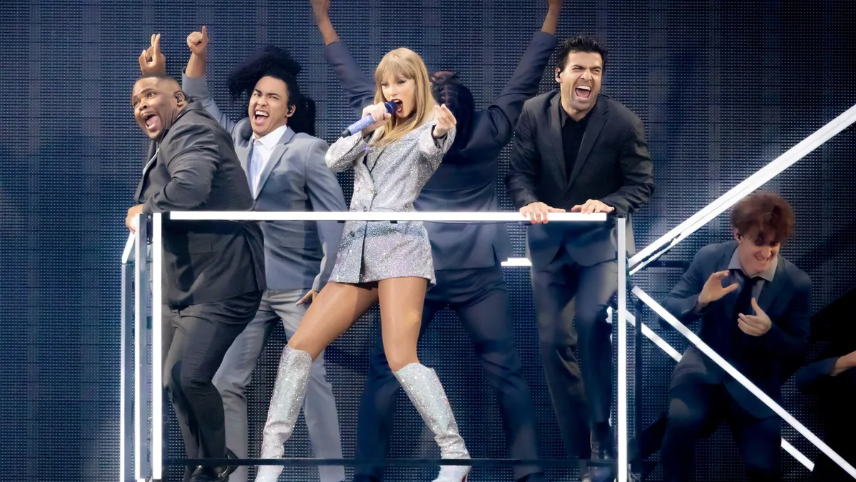Taylor Swift received a police escort for her concerts in London