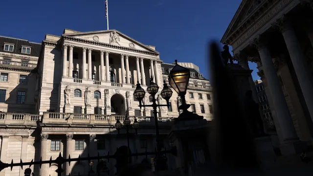 UK kept its key interest rate unchanged 