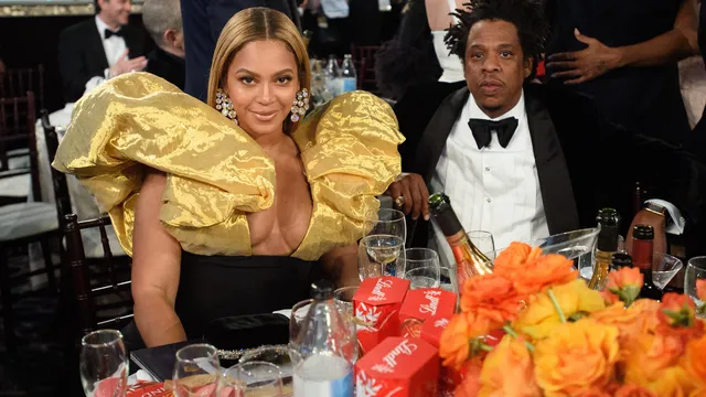 Beyoncé and Jay Z are considering a lawsuit against Kanye West