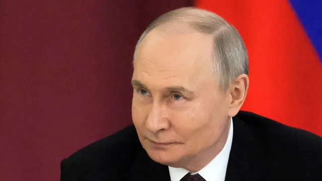 Putin announces Easter truce in Ukraine