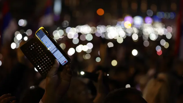 Thousands of Serbian students welcomed Easter at the blockade in front of RTS