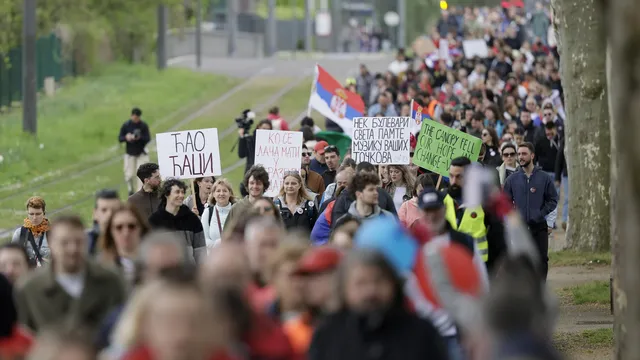 With laurel wreaths: Novi Sad welcomed its student heroes who travelled 1400 km to Strasbourg