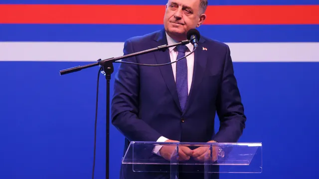 Dodik left Republika Srpska government building, police deployed across east Sarajevo