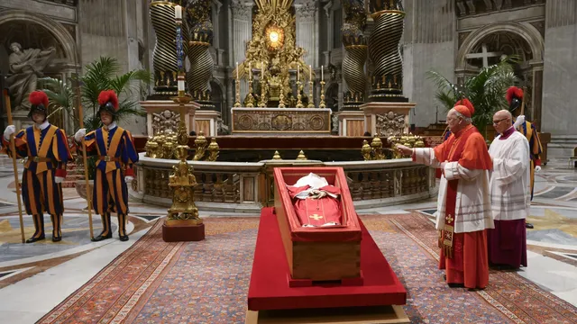 Pope Francis' funeral began with a funeral prayer in St Peter's Basilica 