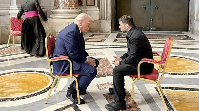 Trump and Zelensky held a brief conversation in Rome 
