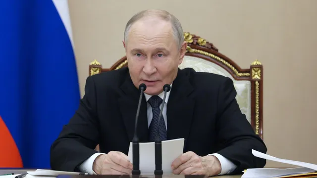Putin declares truce on 80th anniversary of Victory Day
