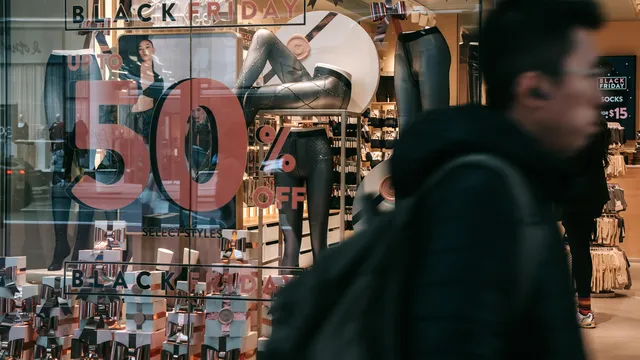 7 fastest growing business trends in US retail