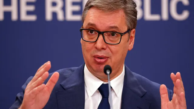 Vučić promises to go ahead with his visit to Russia despite EU warnings