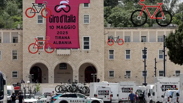 Who will capitalize in Pogacar's absence in the 108th edition of the Giro d'Italia?