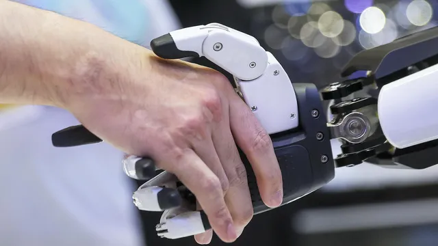 For the first time in the world, 3D-printed skin is used to treat burn victims