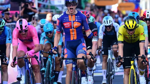Historic all-Dutch podium in the fourth stage of the Giro d'Italia