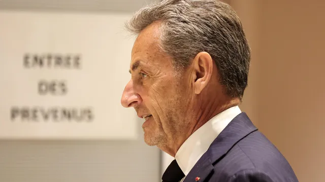 Nicolas Sarkozy's electronic bracelet has been removed