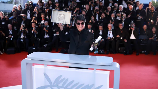 Iranian director Jafar Panahi wins the Palme d'Or at Cannes
