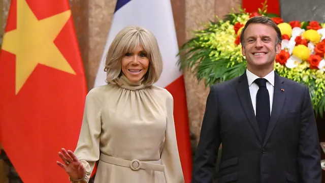 Macron denies “domestic dispute” with his wife after plane video