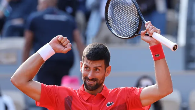 Djokovic coasts past Norrie for his 100th Roland Garros victory
