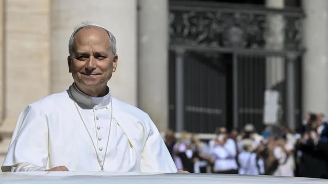  Pope Leo XIV calls on Putin to make a “gesture in favor of peace”