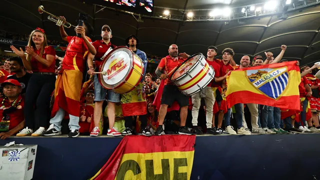Spain reaches final after goal spectacle against France