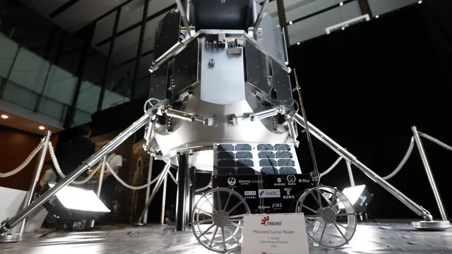 Japanese company ends moon mission after suspected crash landing