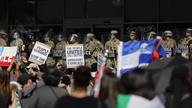Curfew imposed in Los Angeles as Trump vows to 'liberate' city