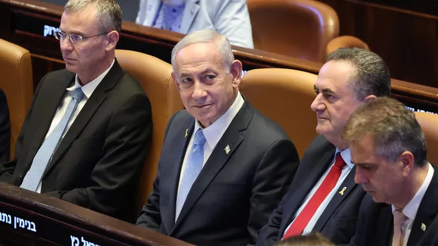 Netanyahu survives opposition bid to dissolve parliament