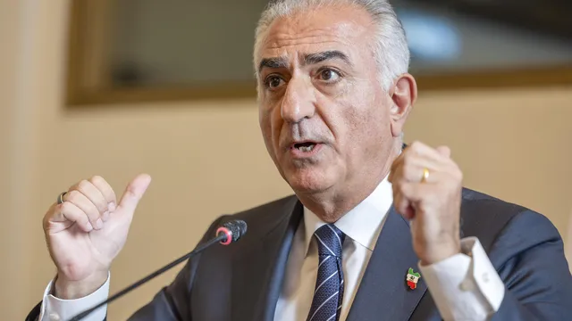 The son of the last Shah urges Iranians to rise up against Islamist regime