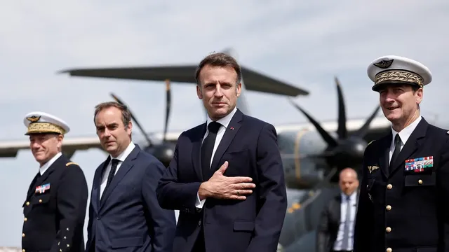 Macron calls for resumption of nuclear talks with Iran