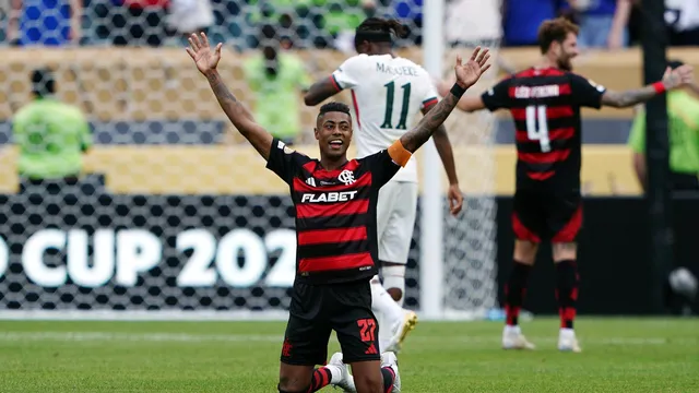 Flamengo overturned Chelsea to top the group, Benfica crushed Auckland