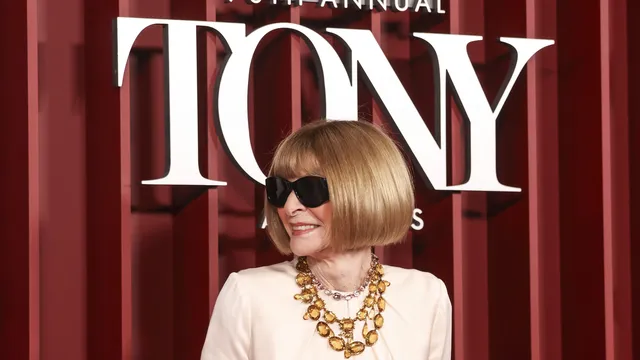 Anna Wintour steps down as editor-in-chief of Vogue